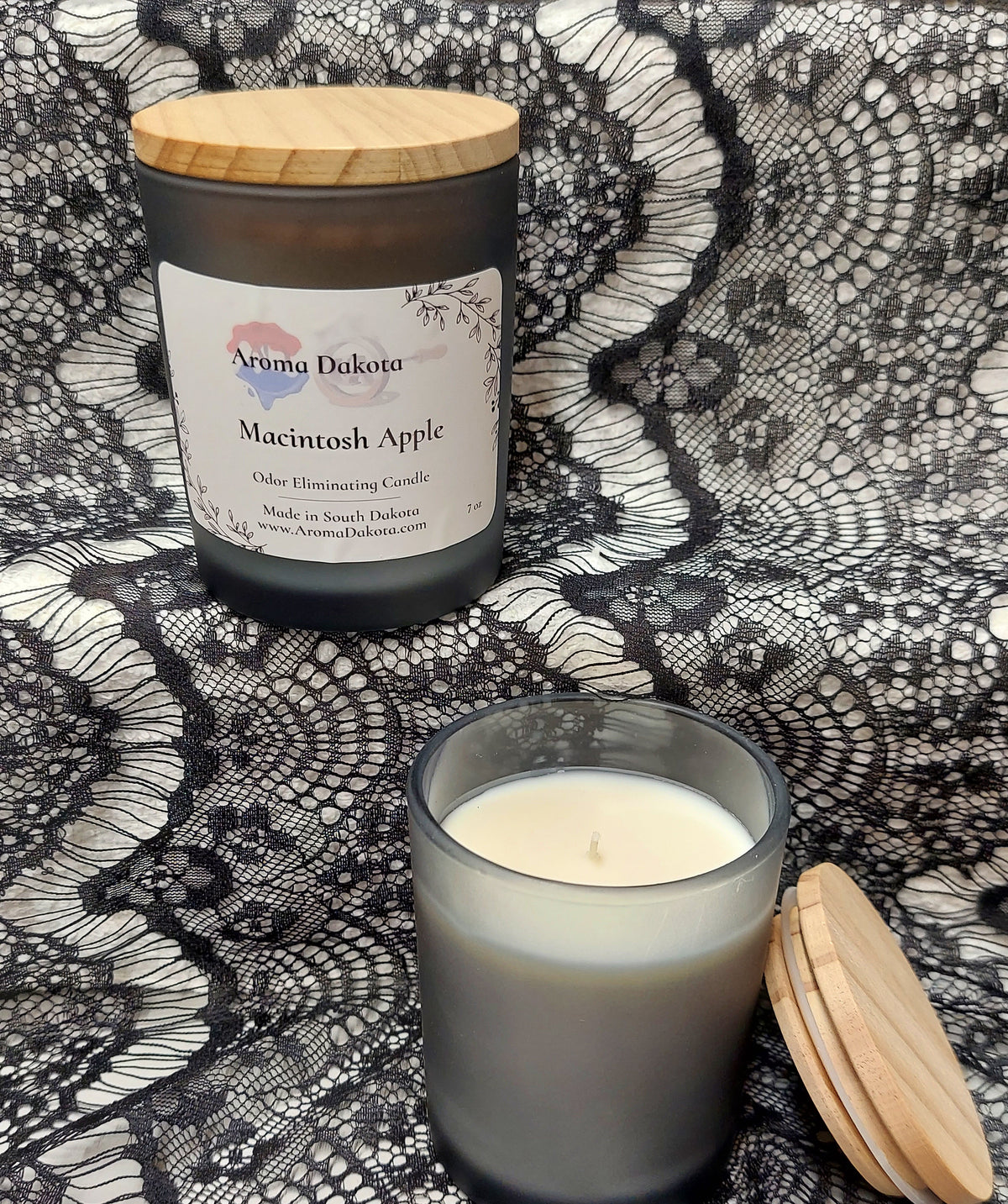 Macintosh Apple 7-oz Candle